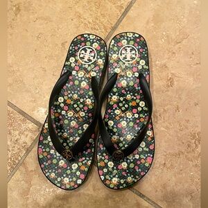 Tory Burch size 9 brand new sandals /flip flops